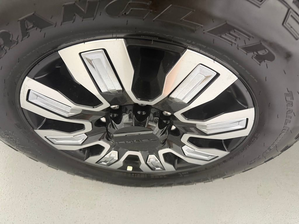 New 2026 GMC Sierra 2500 Denali w/ Denali Reserve Package image 8