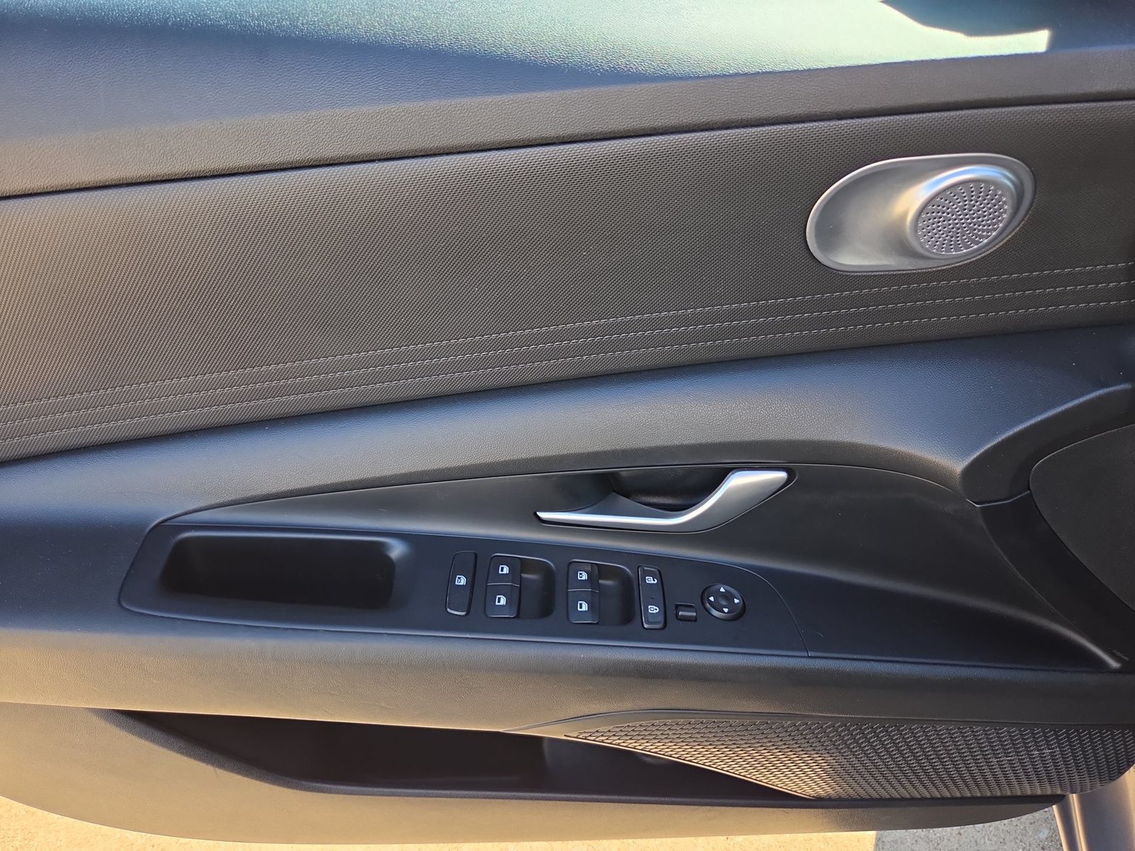 Used 2021 Hyundai Elantra SEL FWD image 20