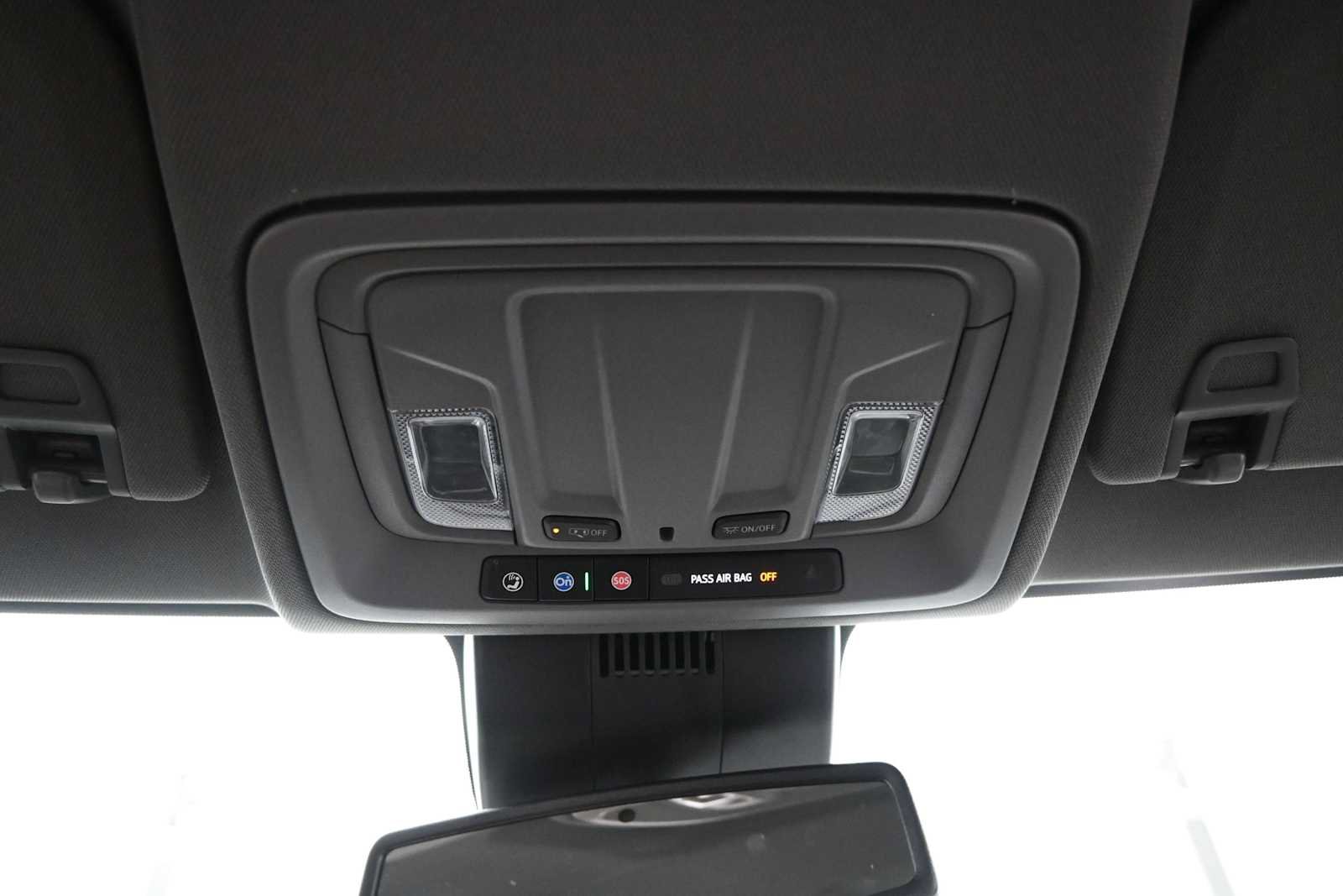 Used 2025 GMC Sierra 1500 SLT AWD/4WD image 27