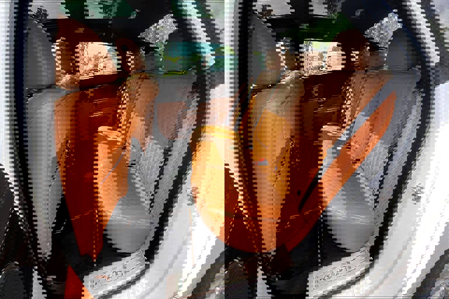 Used 2017 Jaguar XJ L Portfolio image 21