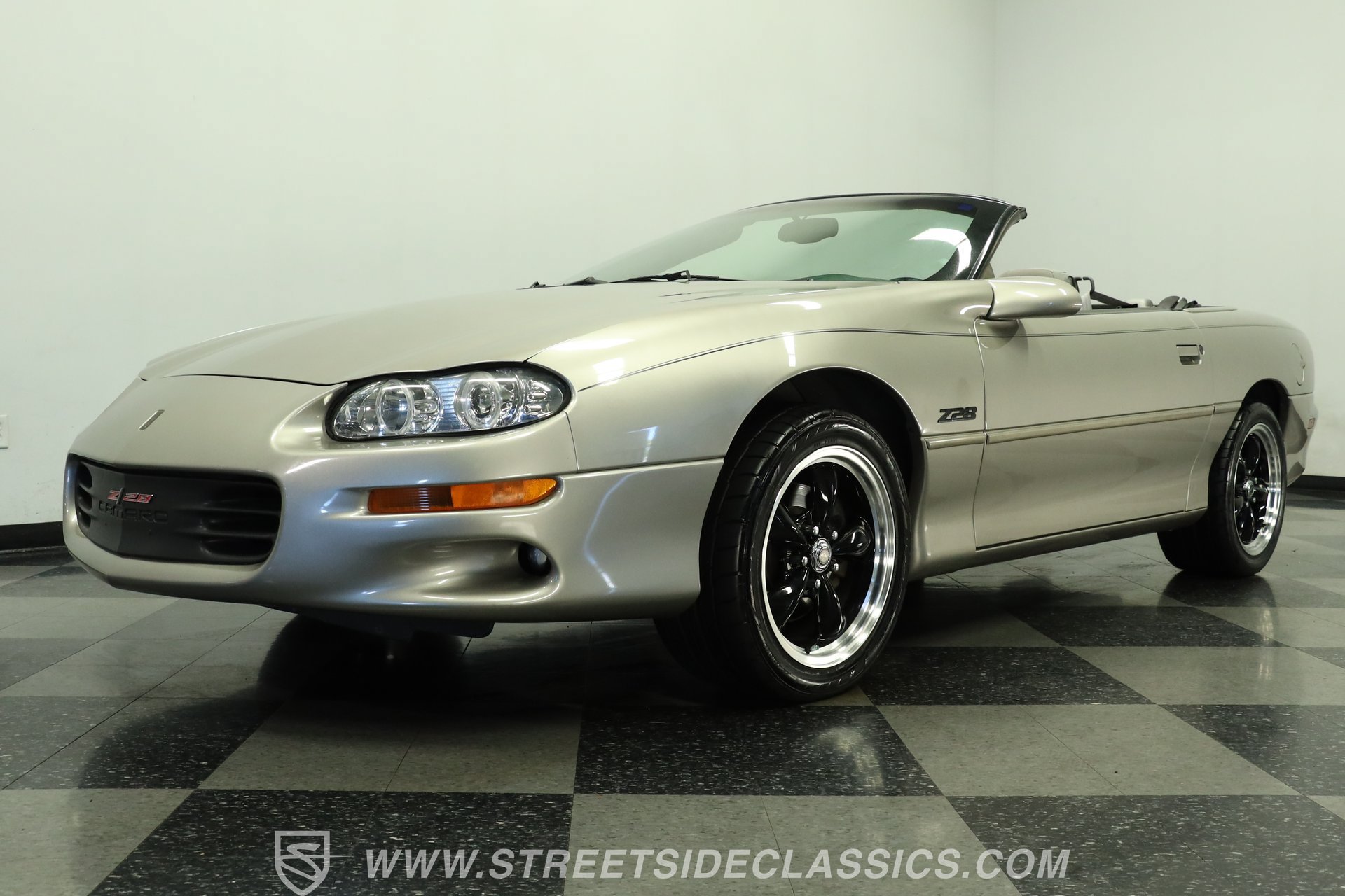Used 1999 Chevrolet Camaro Z28 RWD image 21