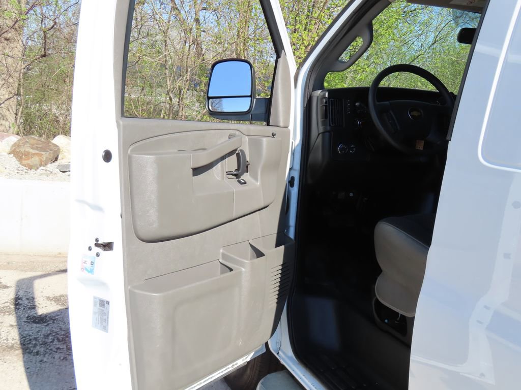 Certified 2024 Chevrolet Express 2500 w/ Driver Convenience Package RWD image 23