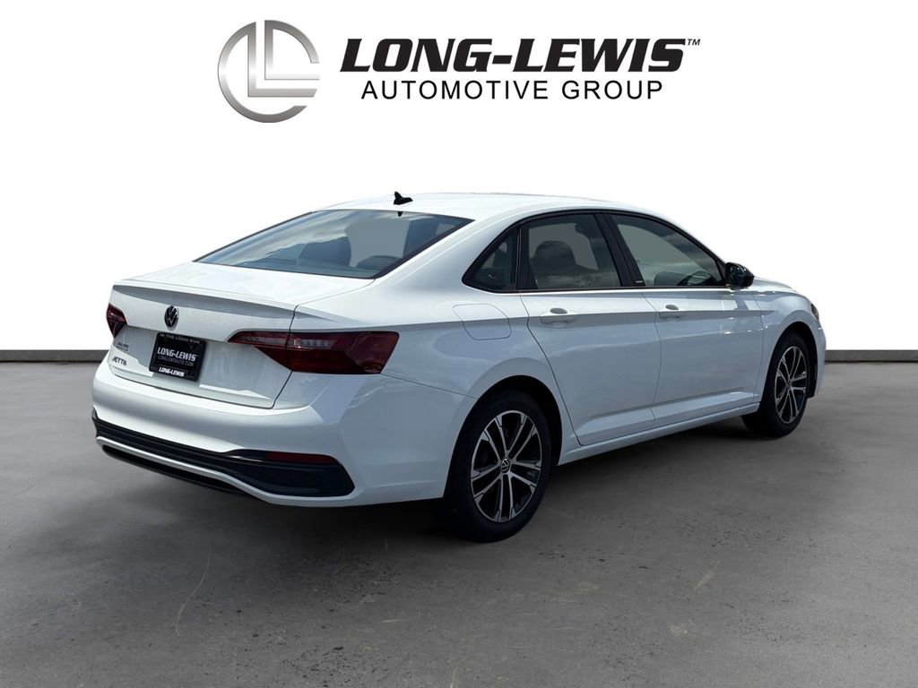 Certified 2024 Volkswagen Jetta Sport FWD image 7