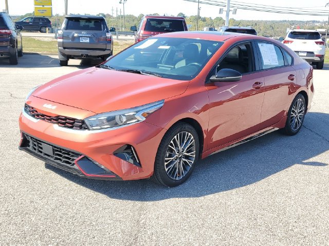 Used 2022 Kia Forte GT-Line w/ GT-Line Premium Package FWD image 2