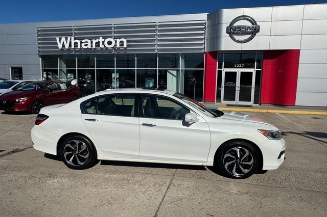 Used 2017 Honda Accord EX image 6