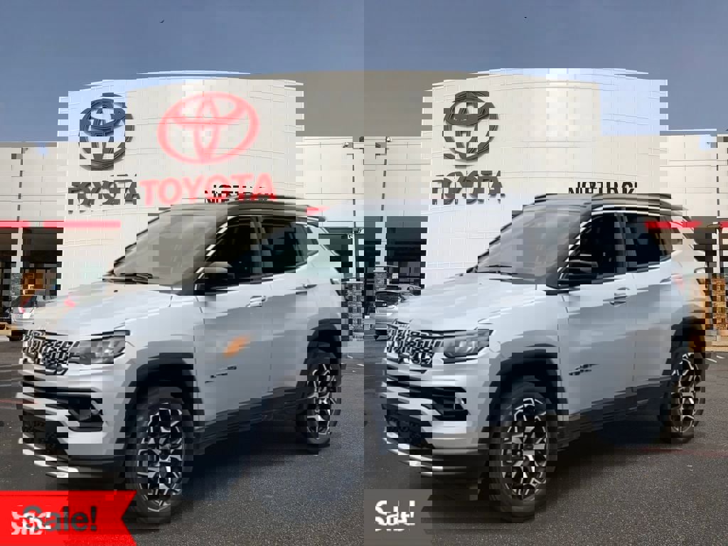 Used 2025 Jeep Compass Limited image 1