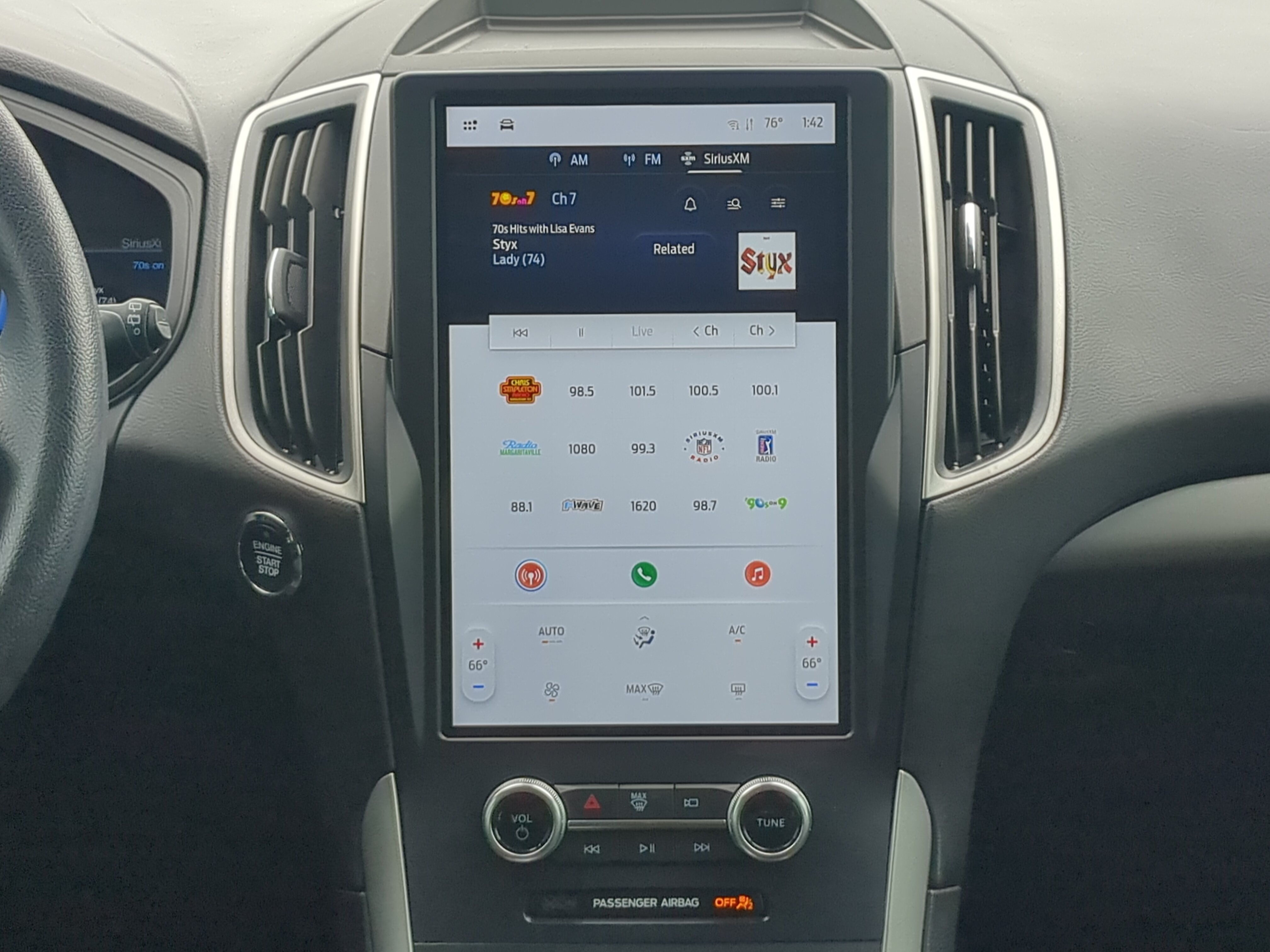 Certified 2024 Ford Edge SE AWD/4WD image 16