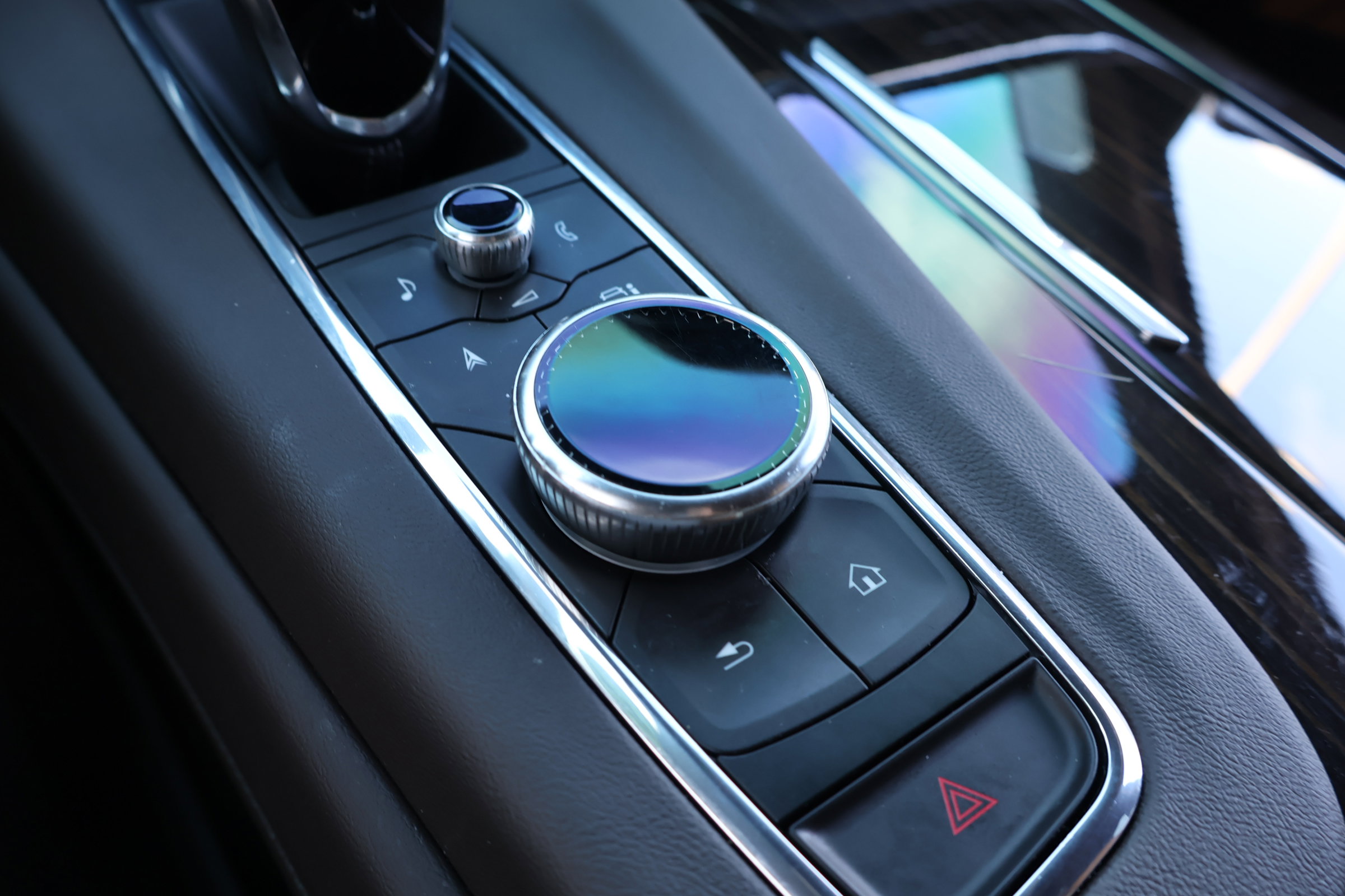 Used 2021 Cadillac Escalade Premium Luxury w/ Driver Assist Tech Package image 30