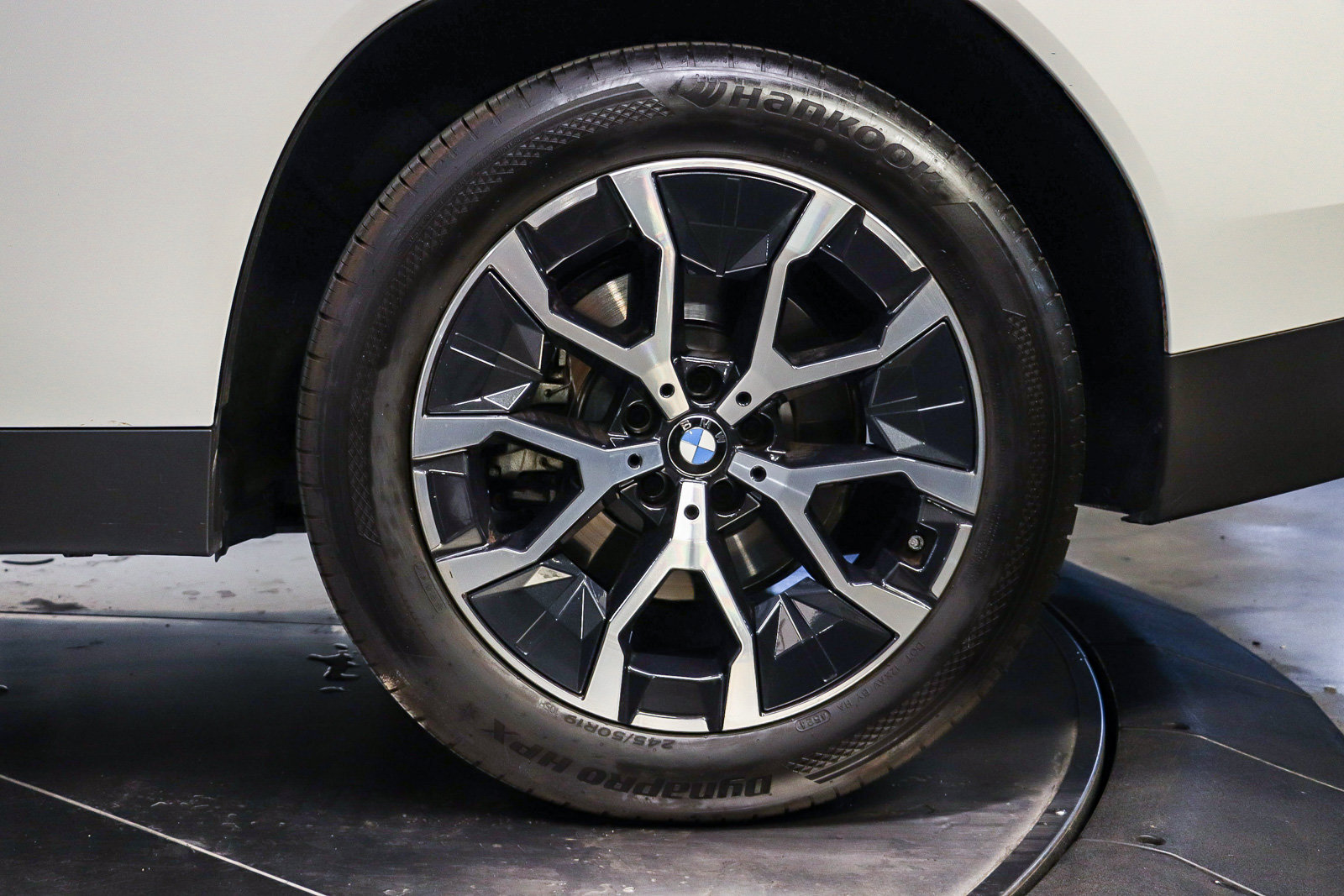 Used 2025 BMW X3 xDrive30i w/ Convenience Package AWD/4WD image 8