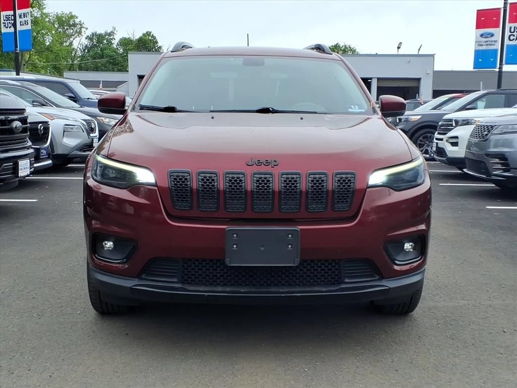 Used 2019 Jeep Cherokee Latitude Plus AWD/4WD image 18