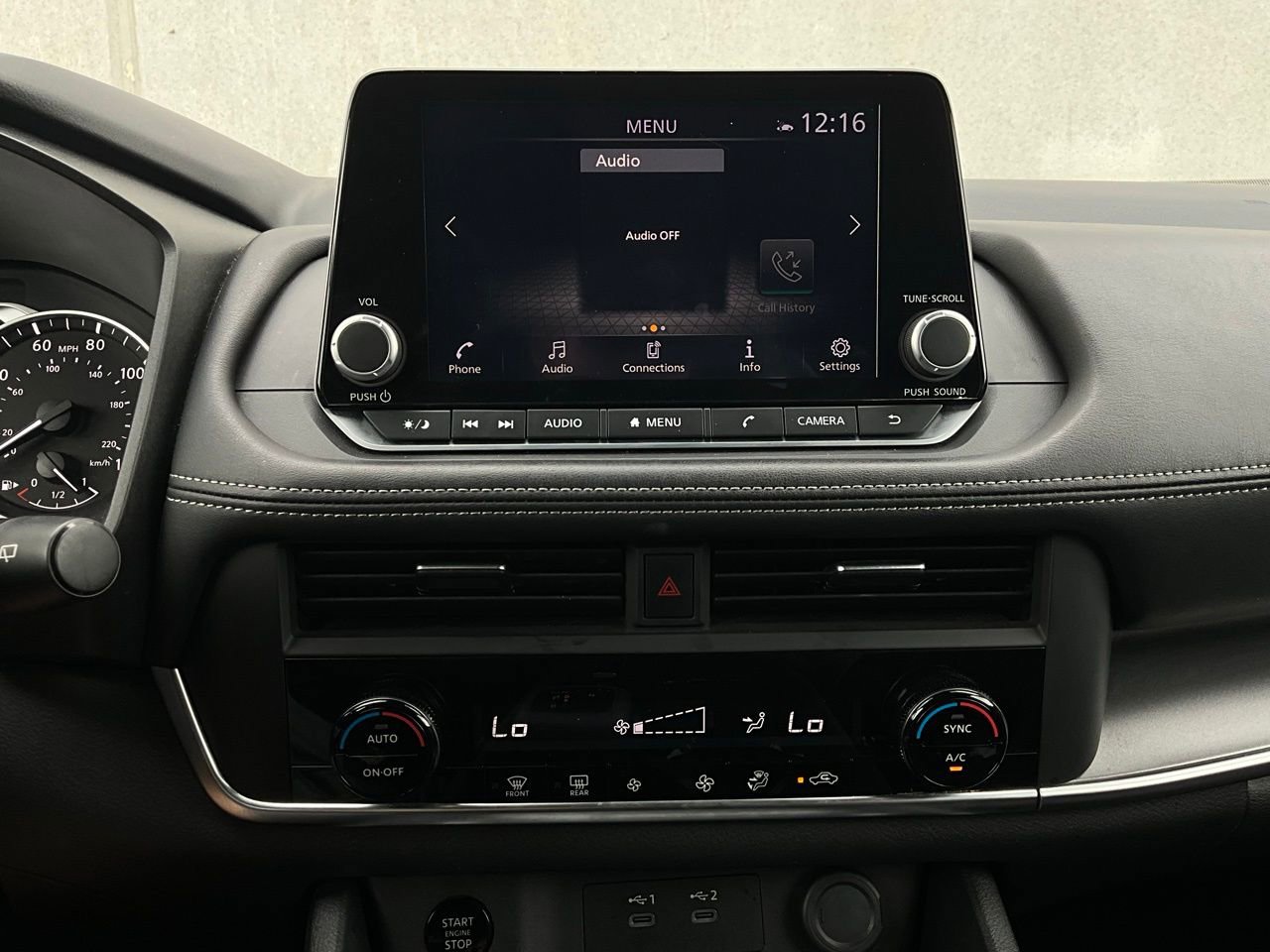 Used 2025 Nissan Rogue SV image 27