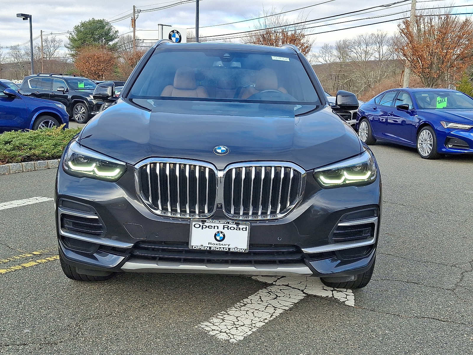 Used 2023 BMW X5 xDrive40i w/ Premium Package image 2