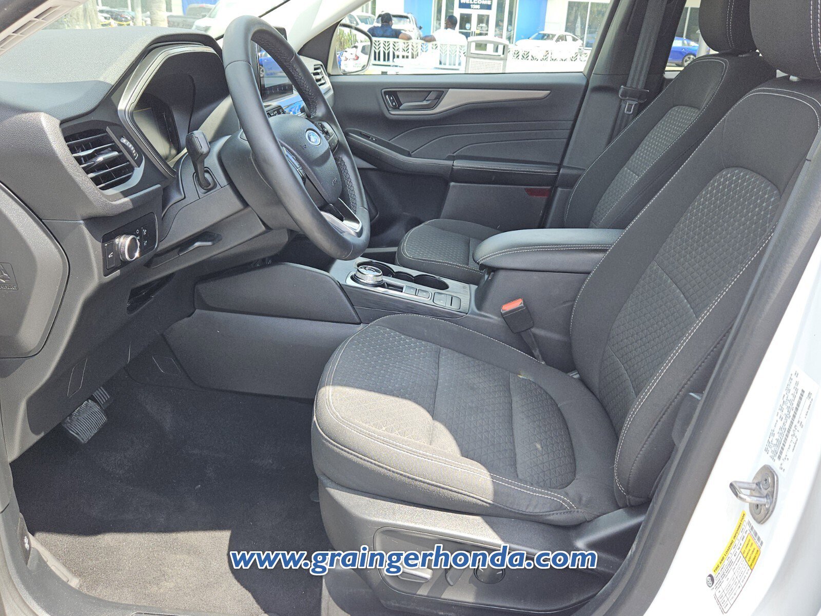Used 2023 Ford Escape Active image 10