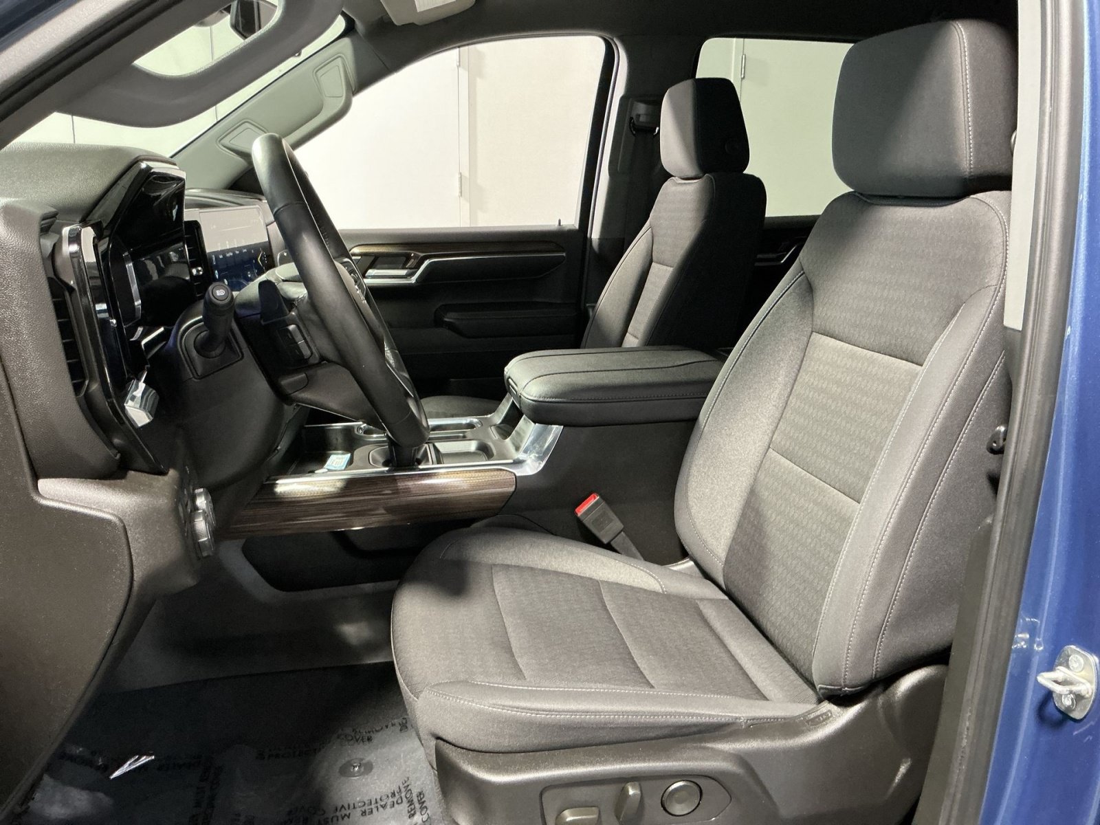 Used 2024 Chevrolet Silverado 1500 RST w/ All Star Edition Plus AWD/4WD image 14