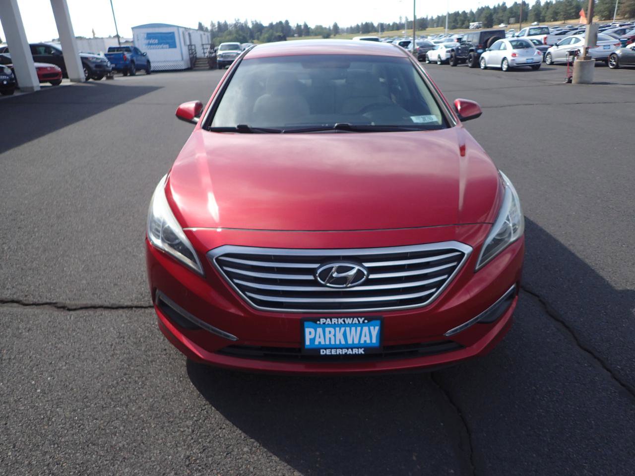Used 2015 Hyundai Sonata SE w/ Option Group 09 FWD image 8