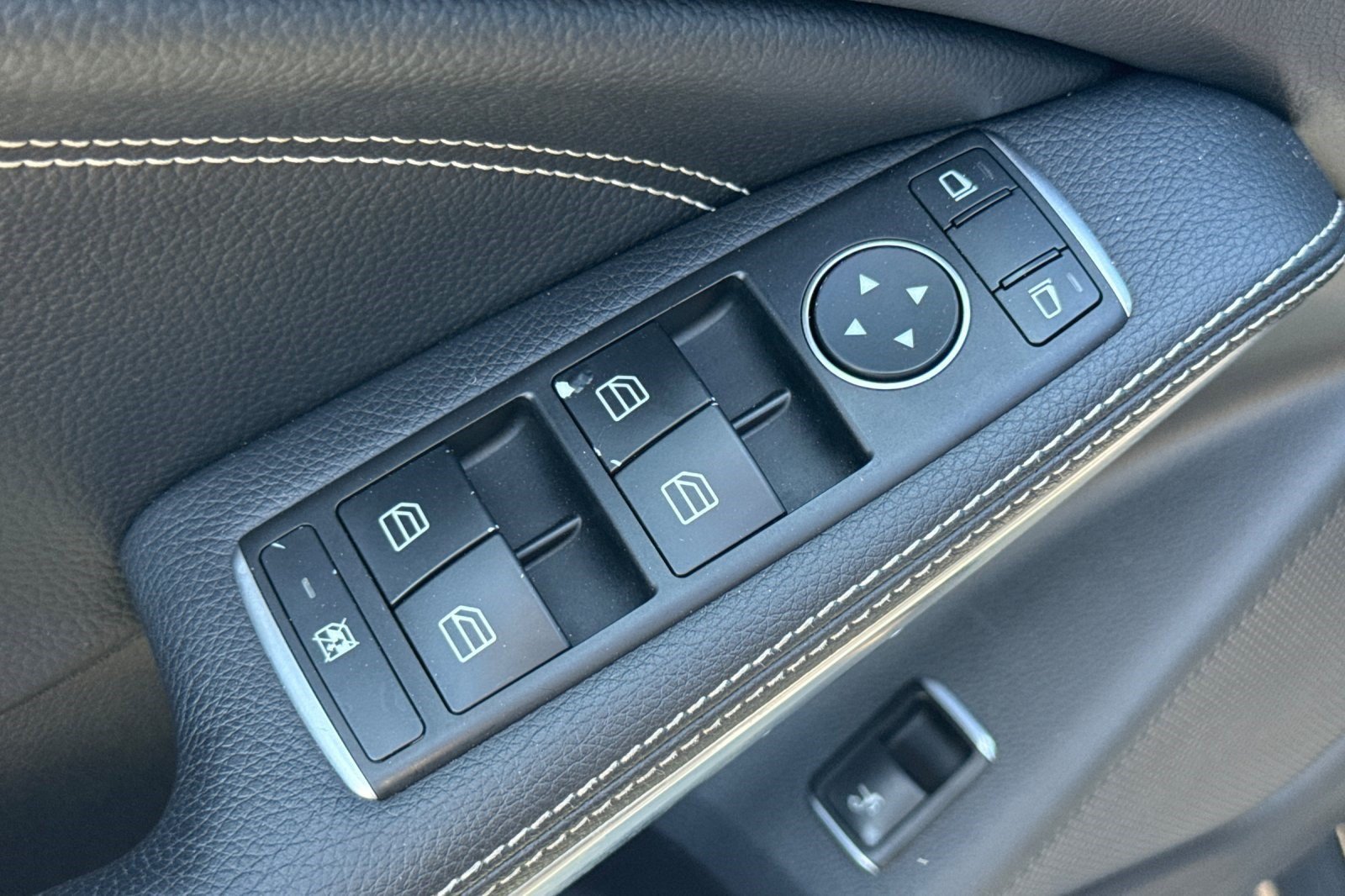 Certified 2017 Mercedes-Benz GLA 250 4MATIC image 12