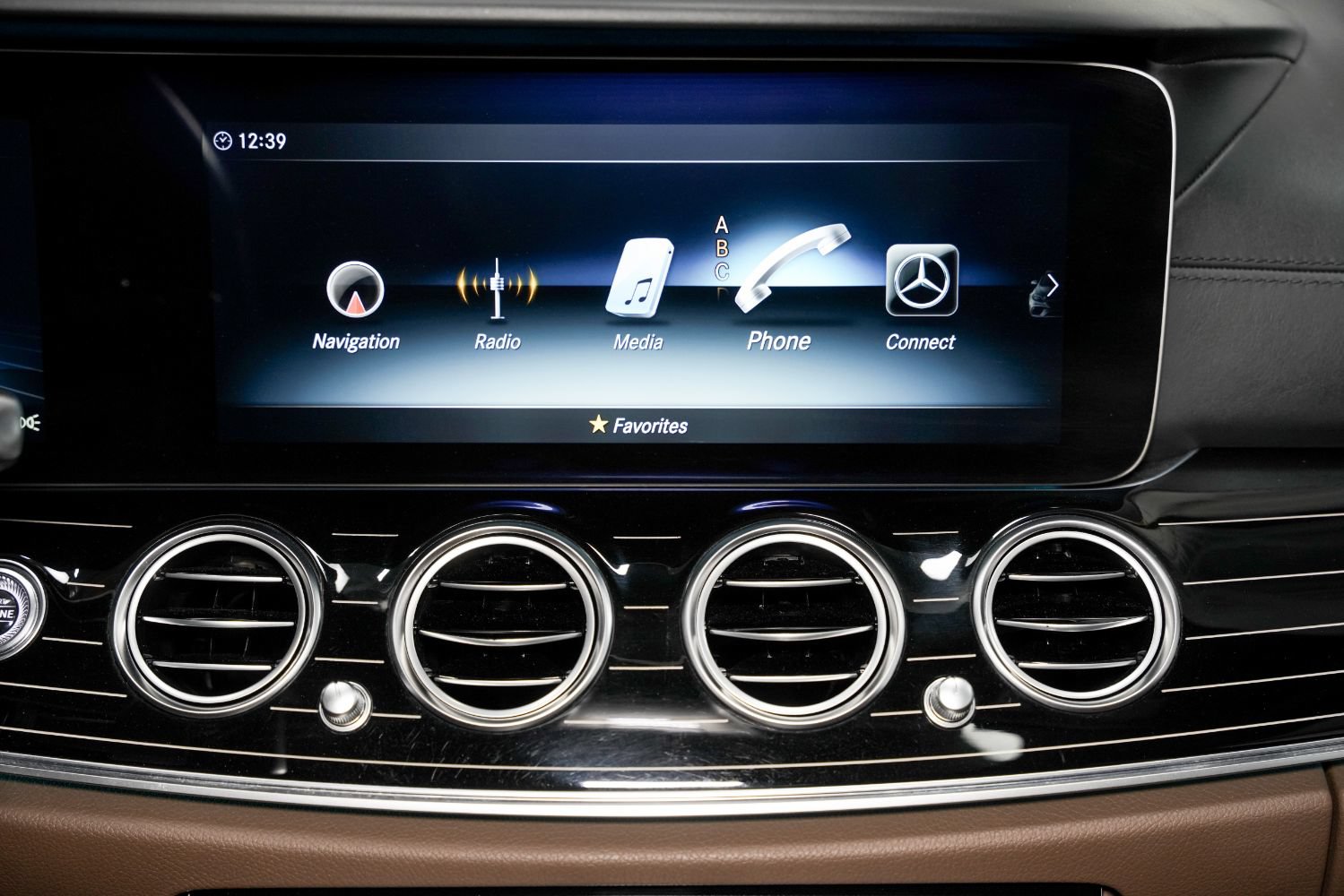 Used 2020 Mercedes-Benz E 63 AMG S image 42
