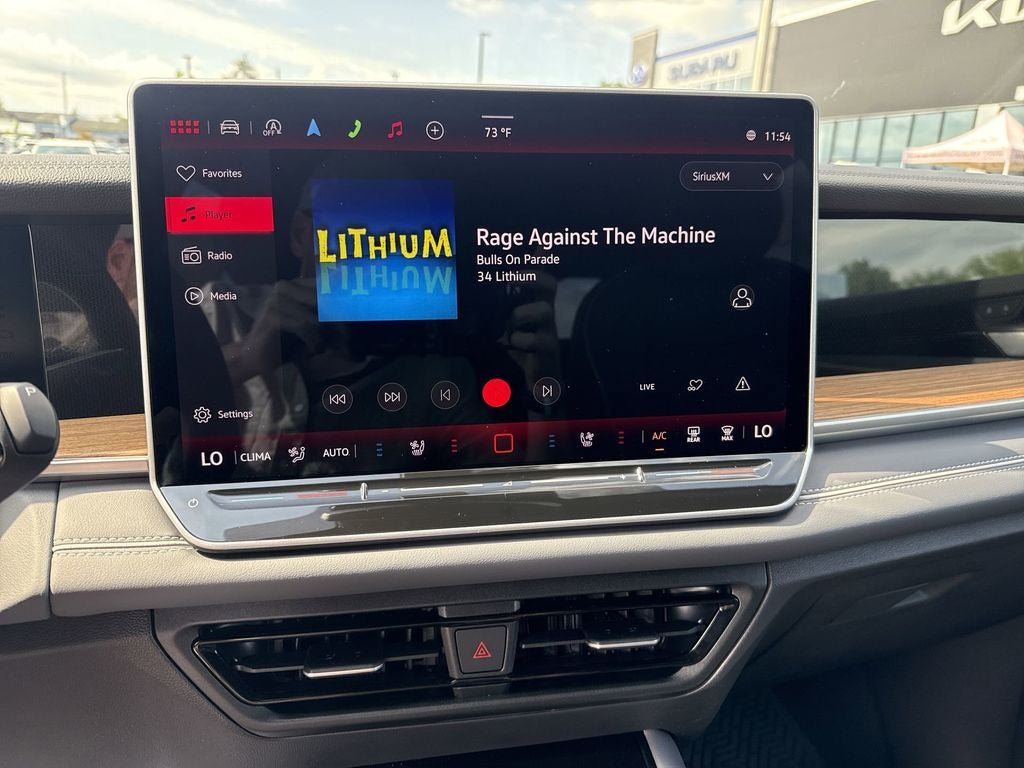New 2026 Volkswagen Tiguan SEL R-Line AWD/4WD image 14