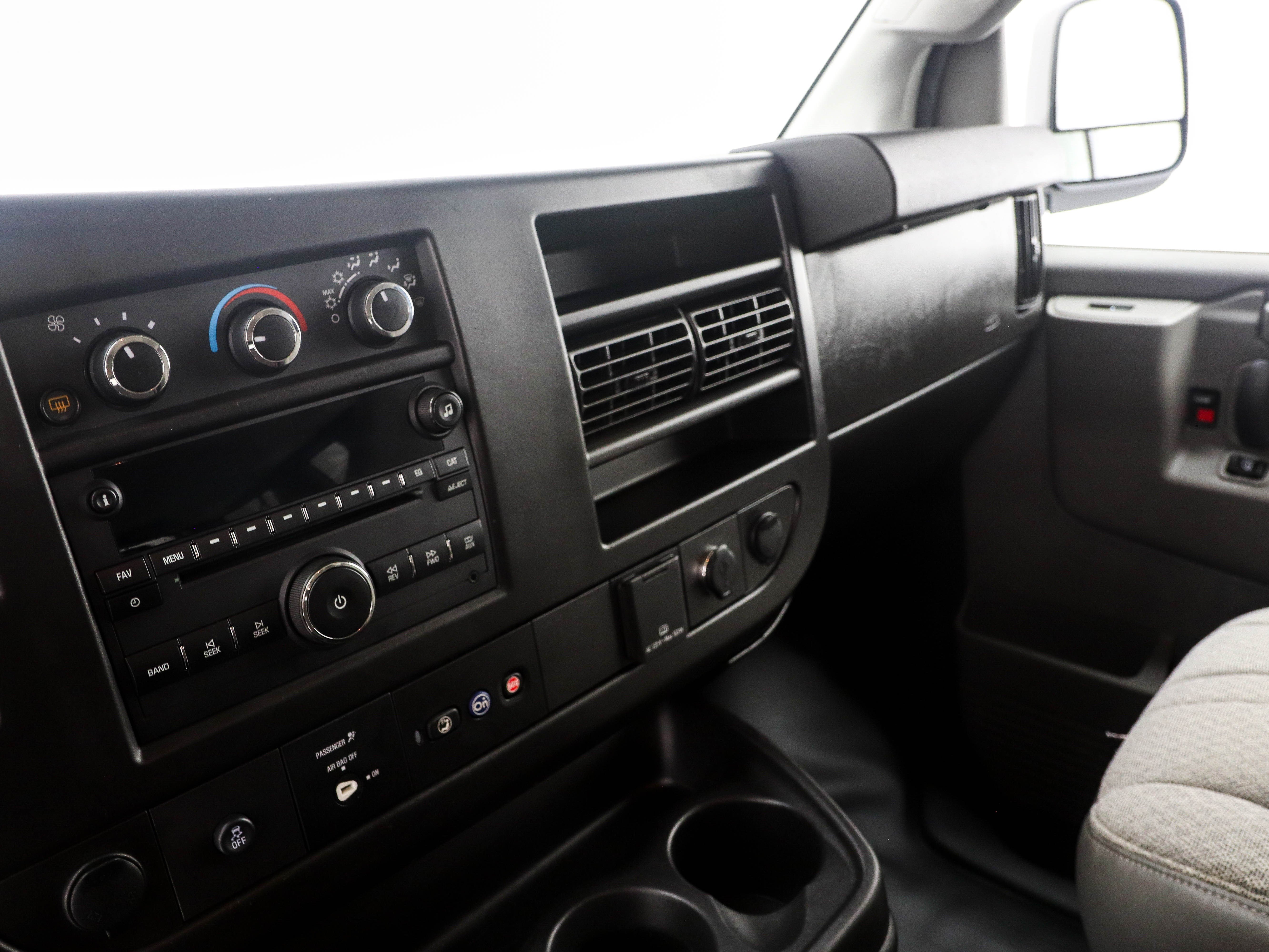 Used 2020 Chevrolet Express 2500 LS w/ Driver Convenience Package RWD image 13
