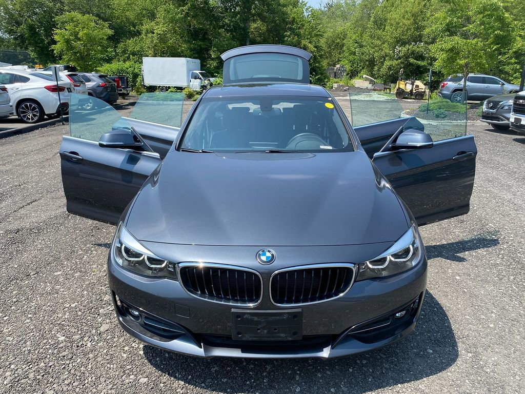 Used 2018 BMW 330i Gran Turismo xDrive image 30