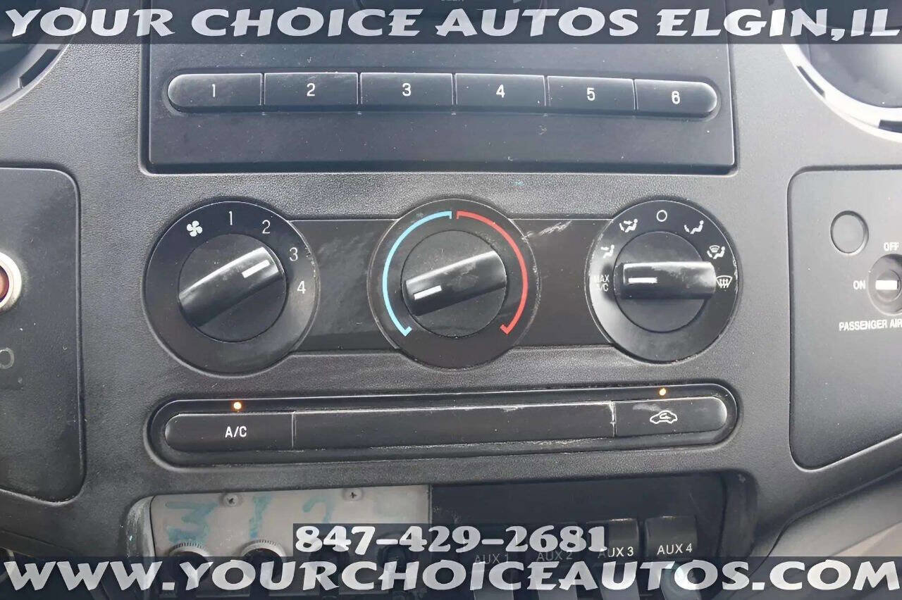 Used 2008 Ford F550 2WD Regular Cab Super Duty image 27