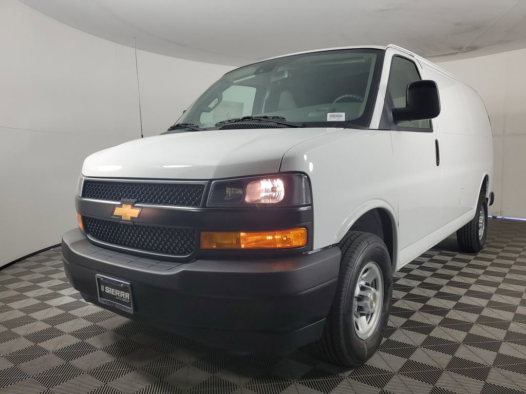 New 2026 Chevrolet Express 2500 w/ Driver Convenience Package image 8