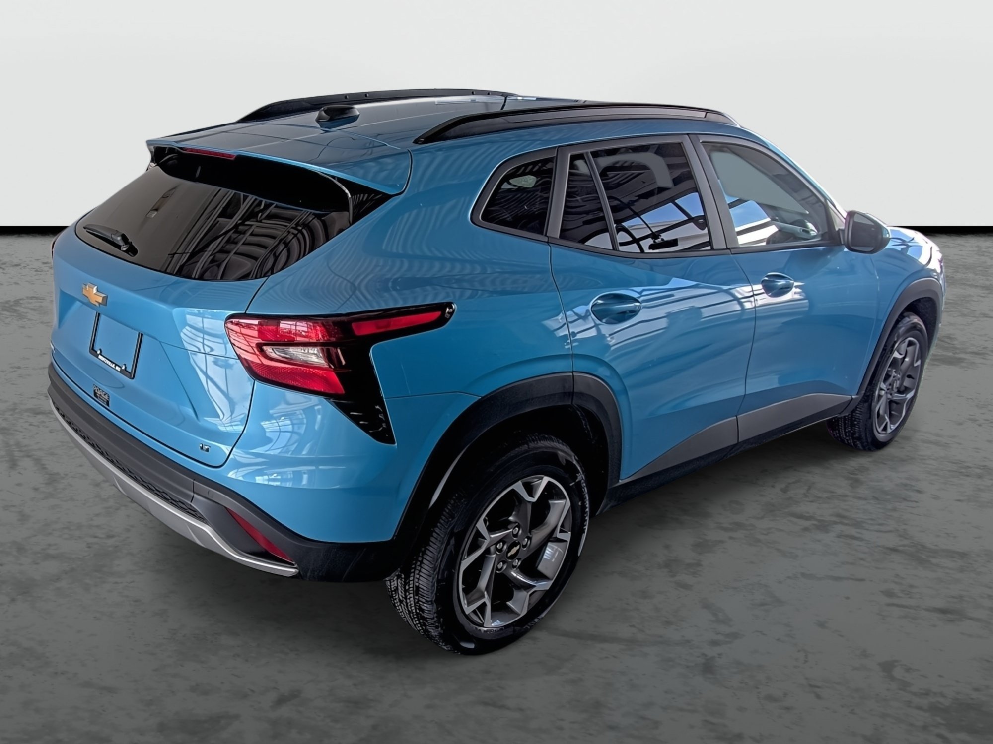 Used 2025 Chevrolet Trax LT w/ Driver Confidence Package FWD image 14