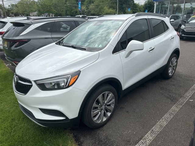 Used 2020 Buick Encore Preferred w/ Safety Package FWD image 3