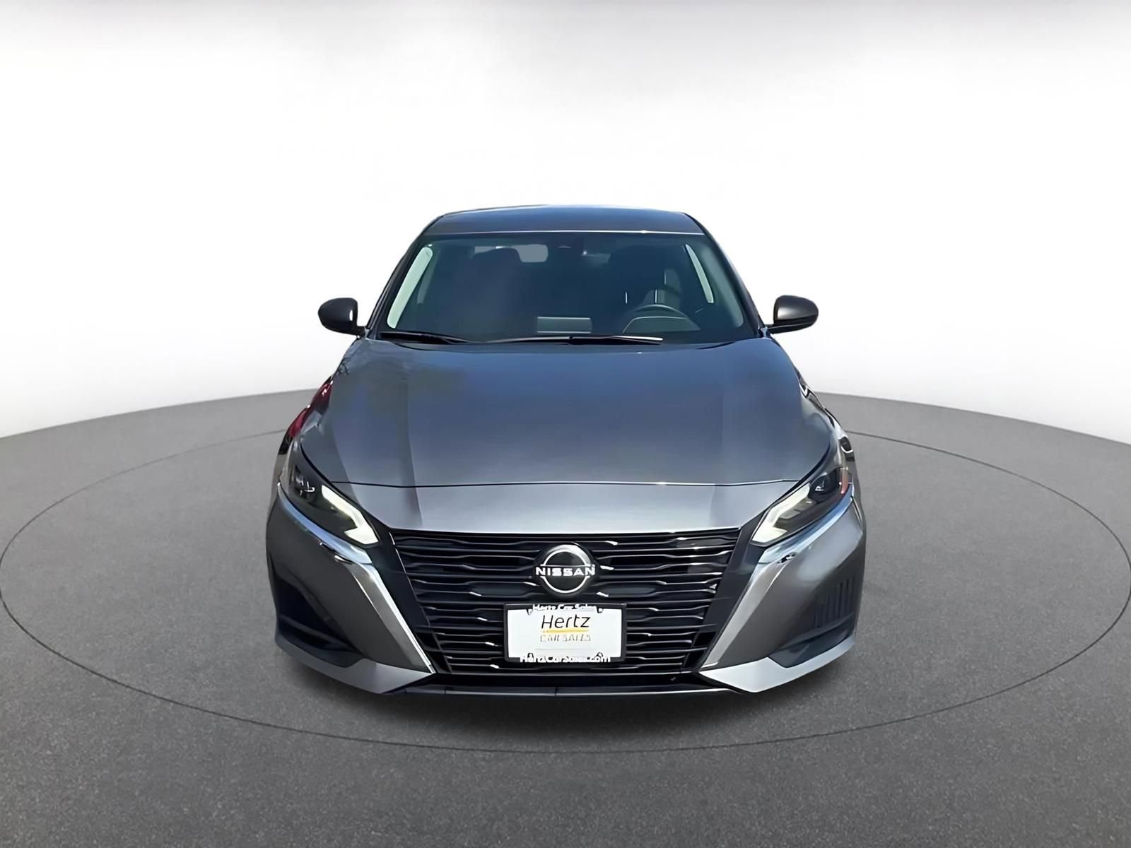 Used 2025 Nissan Altima 2.5 SV image 4