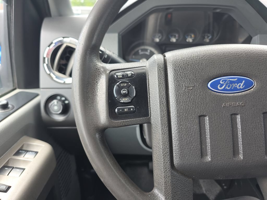 Used 2014 Ford F550 4x4 Crew Cab Super Duty image 27