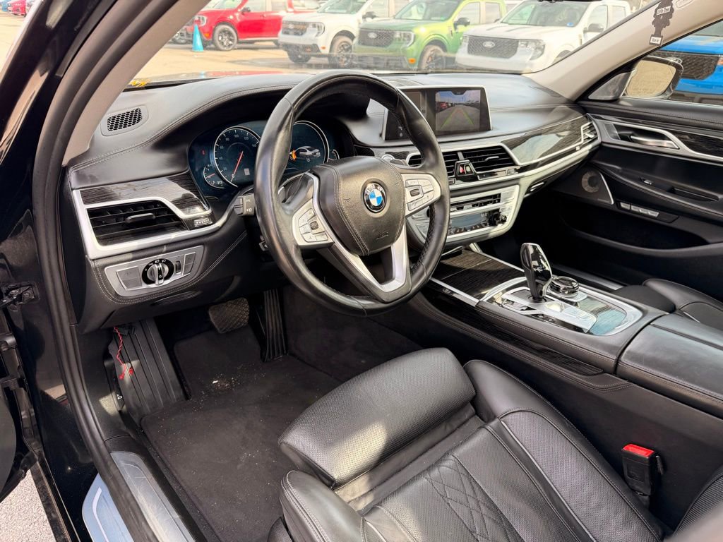 Used 2018 BMW 750i xDrive image 8