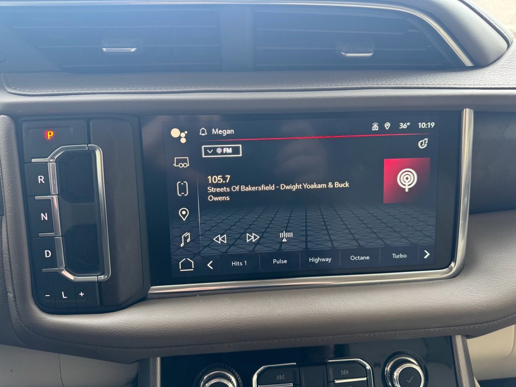 Used 2022 GMC Yukon XL Denali w/ Denali Reserve Package AWD/4WD image 22