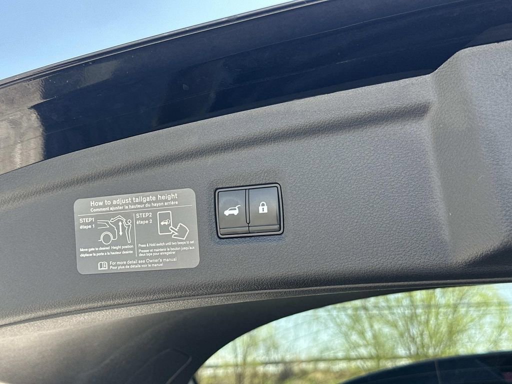 Used 2023 INFINITI QX50 Pure image 30