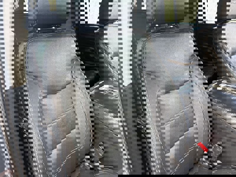 Used 2019 GMC Yukon XL Denali image 43