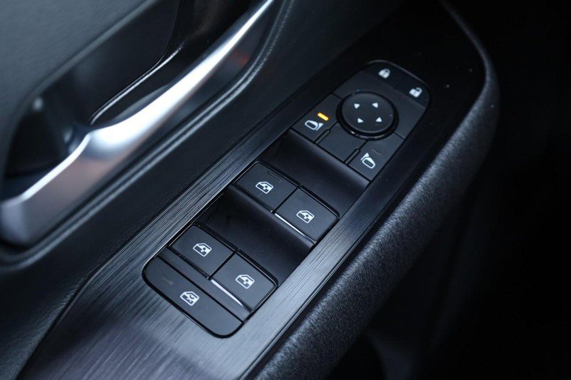 New 2026 Nissan Kicks SV w/ Cold Weather Package image 18