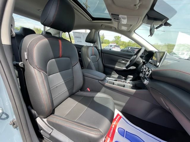 New 2025 Nissan Sentra SR w/ SR Premium Package image 18
