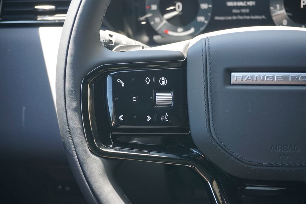 New 2026 Land Rover Range Rover Velar Dynamic SE image 12