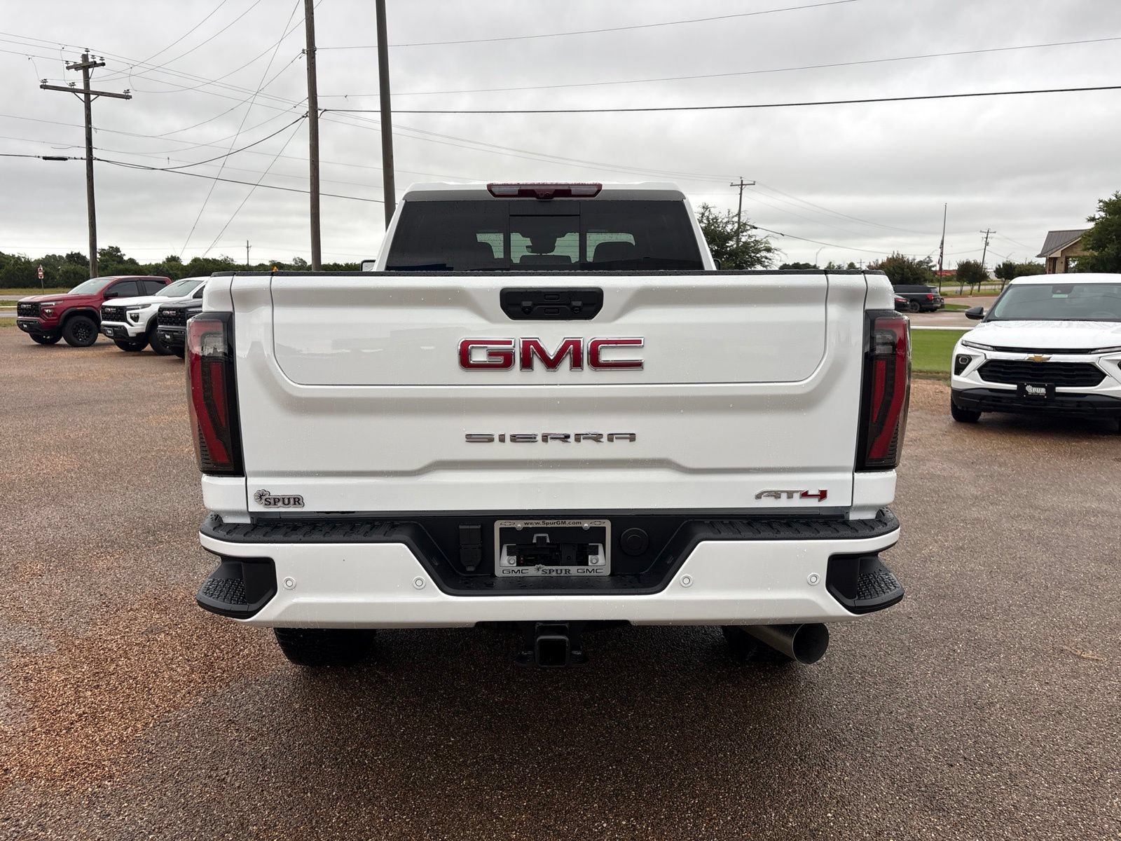 New 2026 GMC Sierra 2500 AT4 w/ AT4 Premium Plus Package AWD/4WD image 4