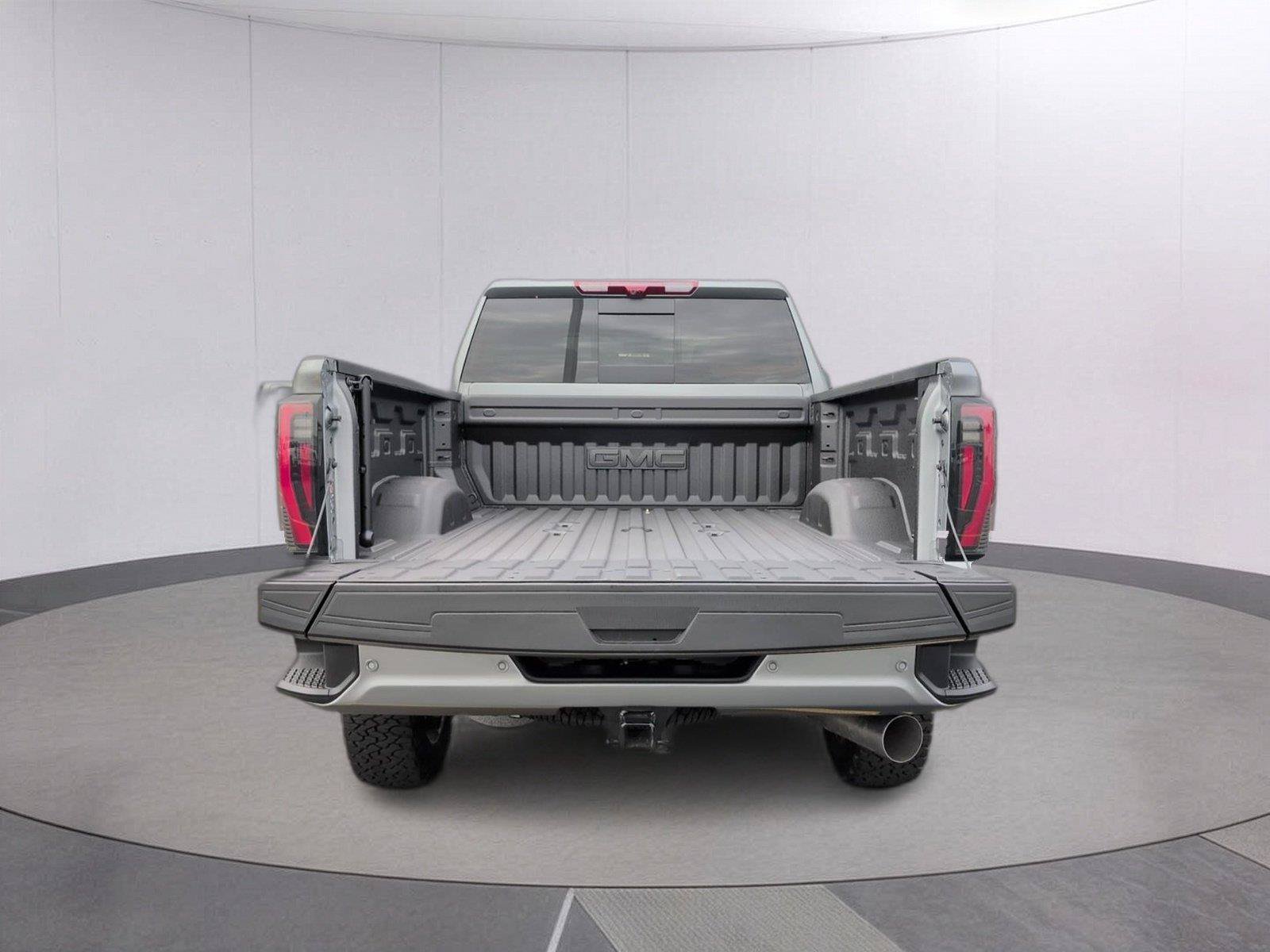 New 2026 GMC Sierra 2500 AT4 w/ AT4 Premium Plus Package AWD/4WD image 5