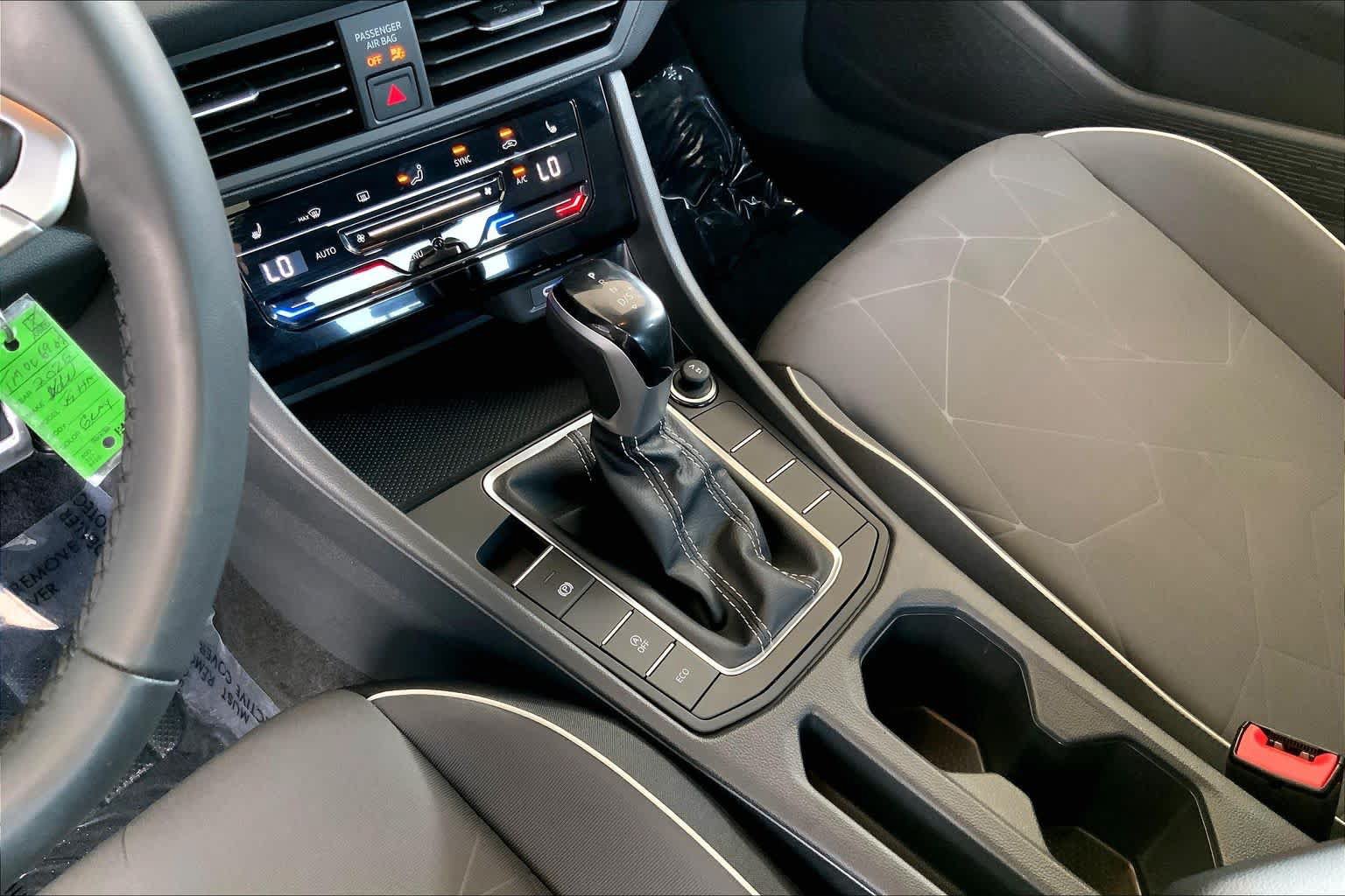 Used 2026 Volkswagen Jetta Sport FWD image 18
