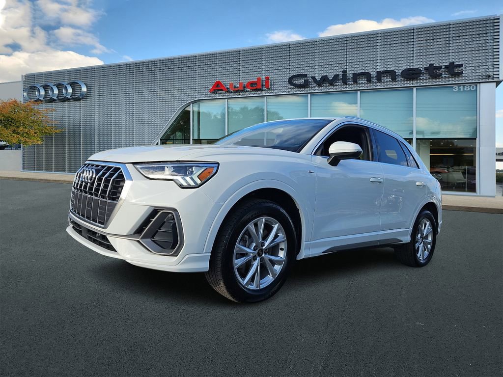 Certified 2025 Audi Q3 2.0T Premium w/ Convenience Package