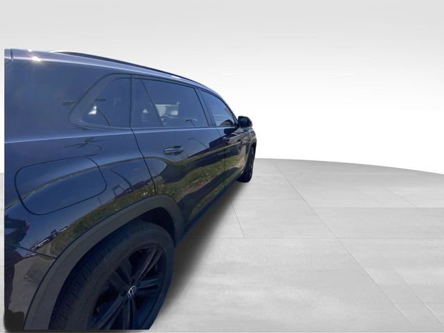 Used 2023 Volkswagen Atlas Cross Sport SEL R-Line image 14