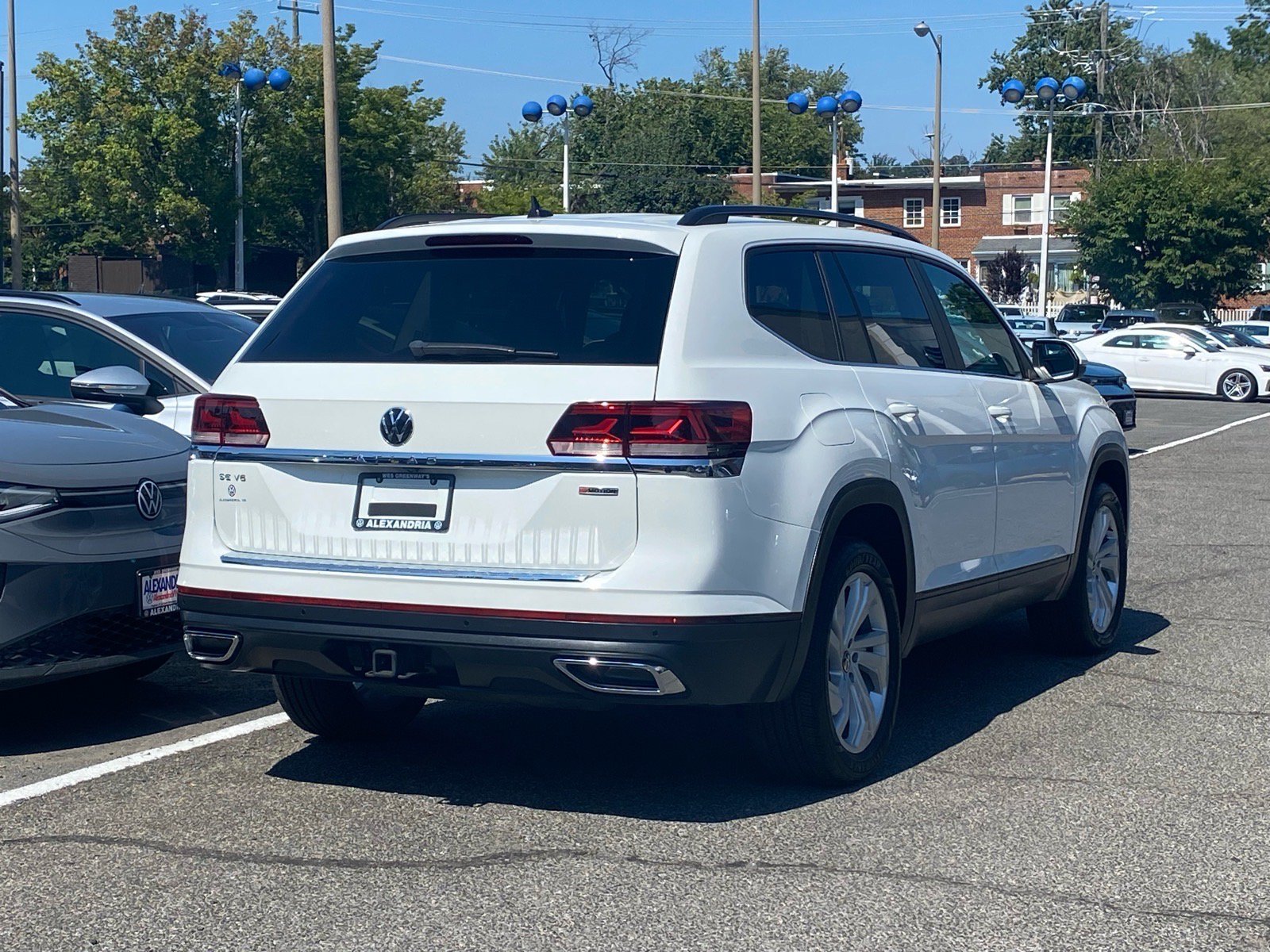 Used 2022 Volkswagen Atlas SE AWD/4WD image 3
