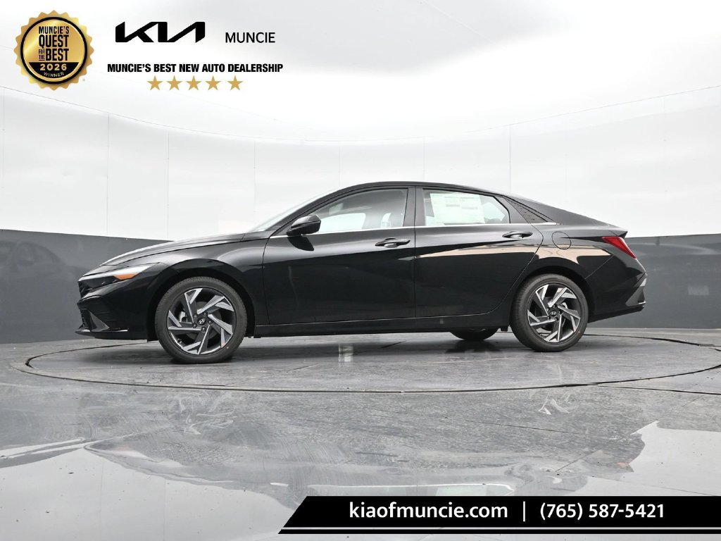 Used 2025 Hyundai Elantra Limited w/ Cargo Package FWD image 43