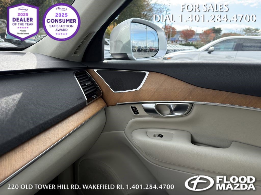 Used 2022 Volvo XC90 T6 Momentum w/ Advanced Package image 21