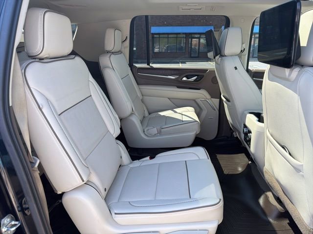 Used 2021 GMC Yukon XL Denali AWD/4WD image 19
