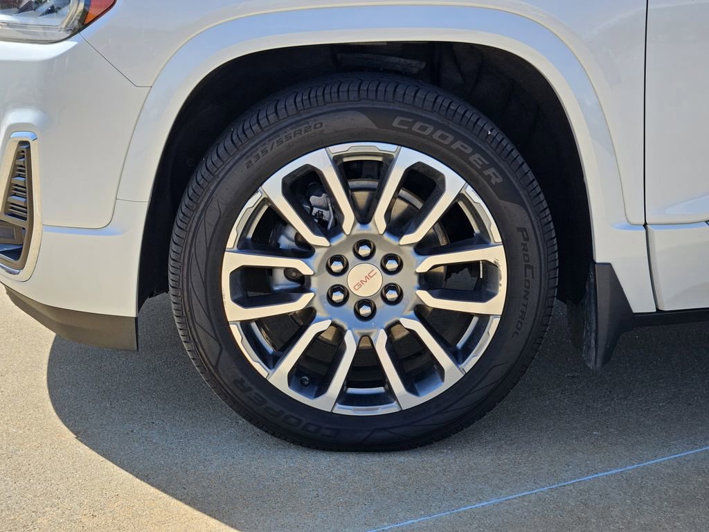 Used 2021 GMC Acadia Denali w/ Denali Ultimate Package AWD/4WD image 16