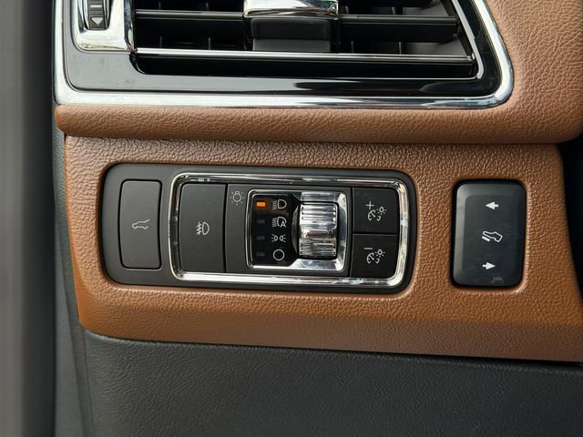 Used 2024 Lincoln Navigator Reserve w/ Monochromatic Package AWD/4WD image 46