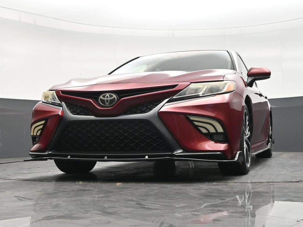 Used 2018 Toyota Camry SE FWD image 27