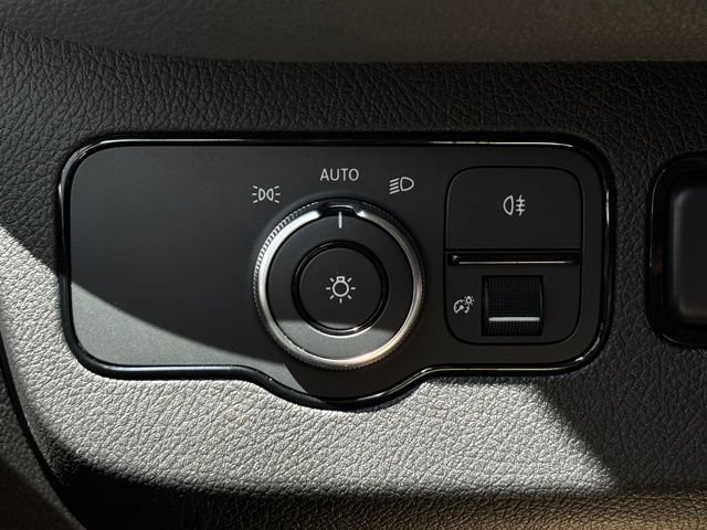 Used 2019 Mercedes-Benz Sprinter 3500 image 33